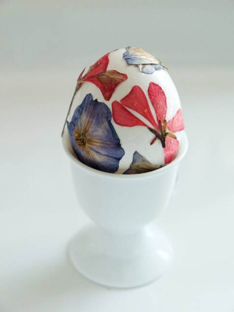 easteregg31 Dont Be a Chicken! Try these 20 Creative Easter Egg Ideas