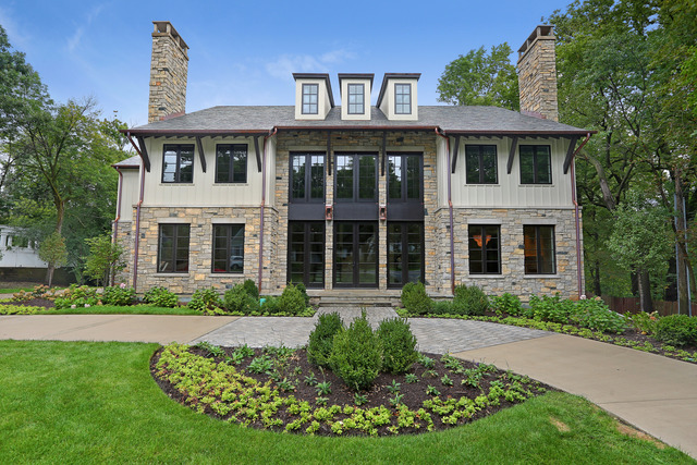 425 Woodside Avenue, Hinsdale, IL listed by Dawn McKenna with Coldwell Banker Residential Brokerage