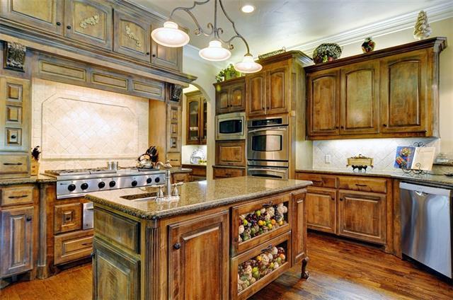 A rustic country kitchen in Fort Worth. 