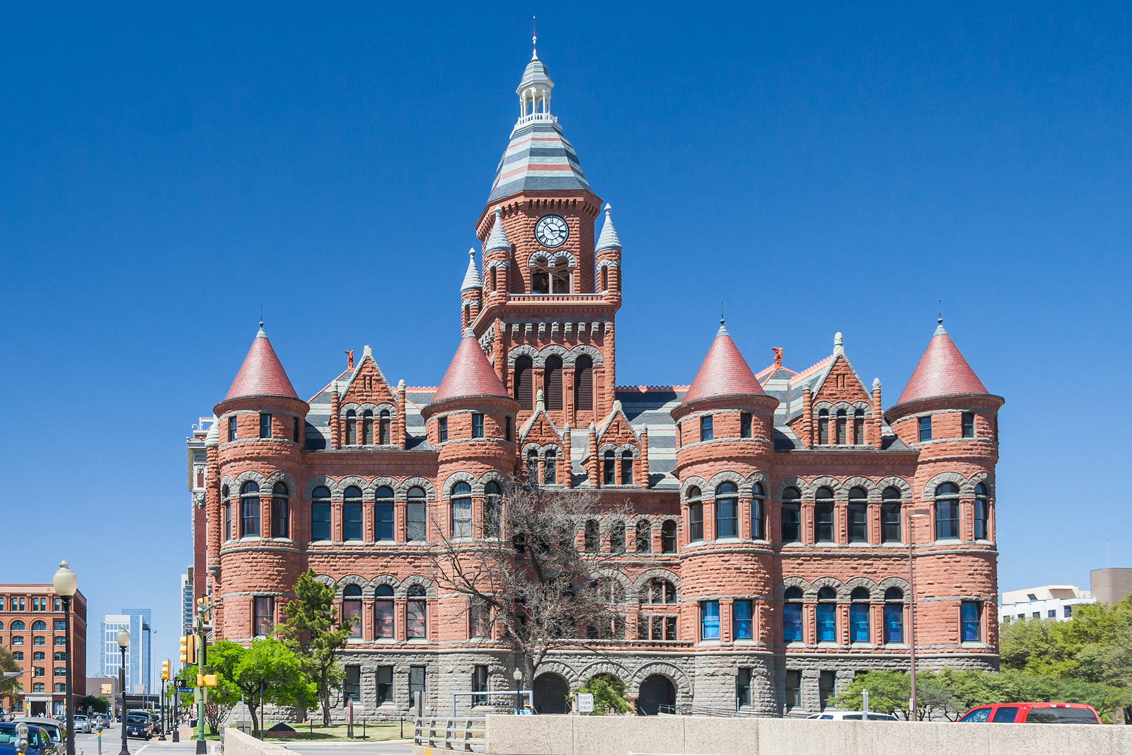 Kid Friendly Activities in Dallas: the Old Red Museum