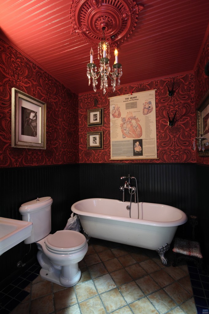 182 Lafayette_bathroom Coldwell Banker Blue Matter